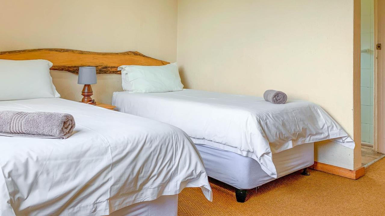 Wits End Mountain Resort Champagne Valley Buitenkant foto