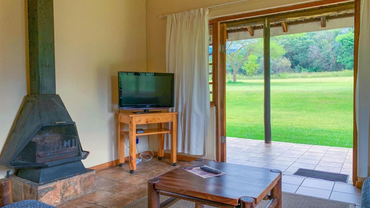 Wits End Mountain Resort Champagne Valley Buitenkant foto