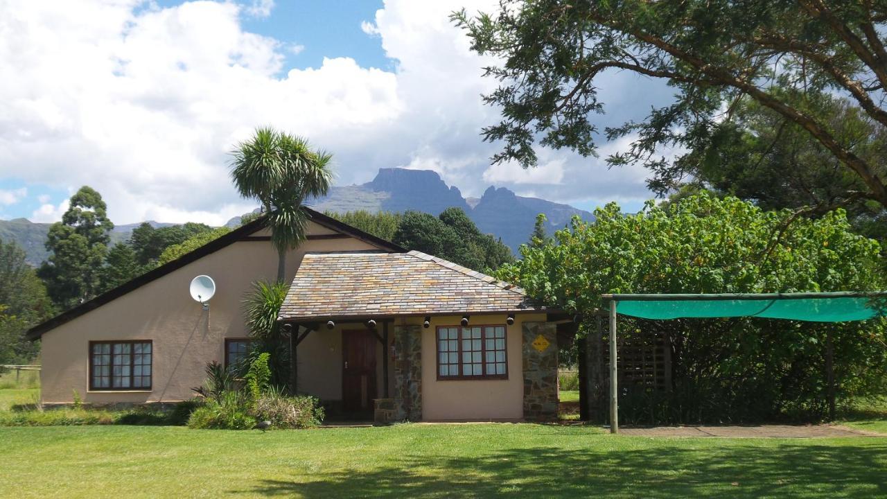 Wits End Mountain Resort Champagne Valley Buitenkant foto