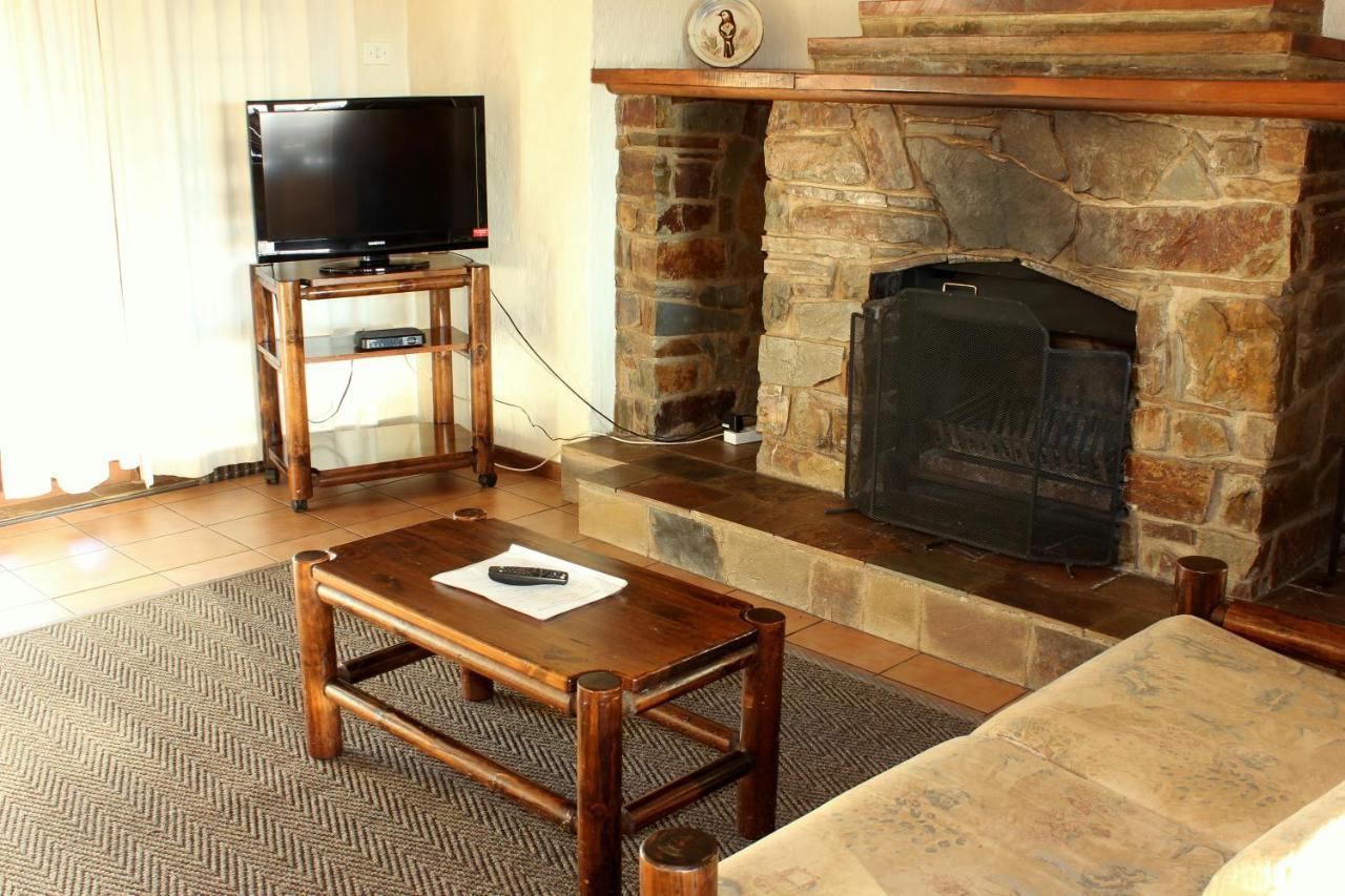 Wits End Mountain Resort Champagne Valley Buitenkant foto