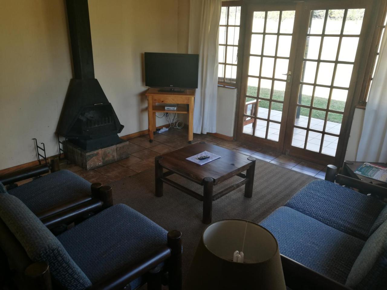 Wits End Mountain Resort Champagne Valley Buitenkant foto