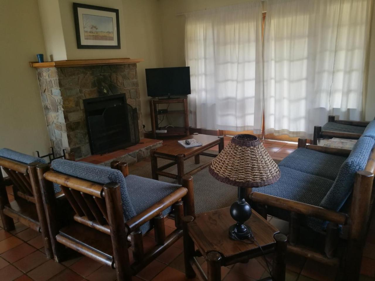 Wits End Mountain Resort Champagne Valley Buitenkant foto